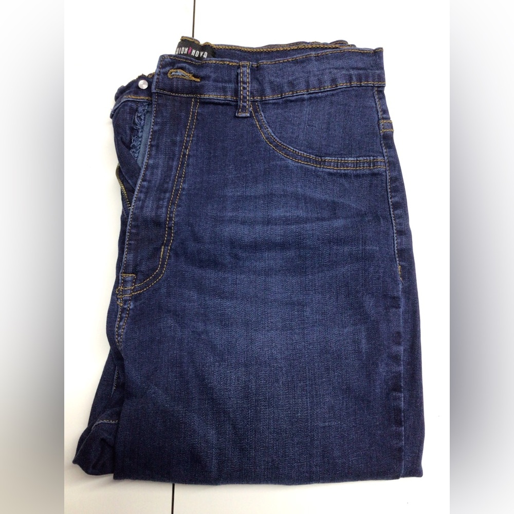 Fashion Nova 2x dark wash skinny jeans